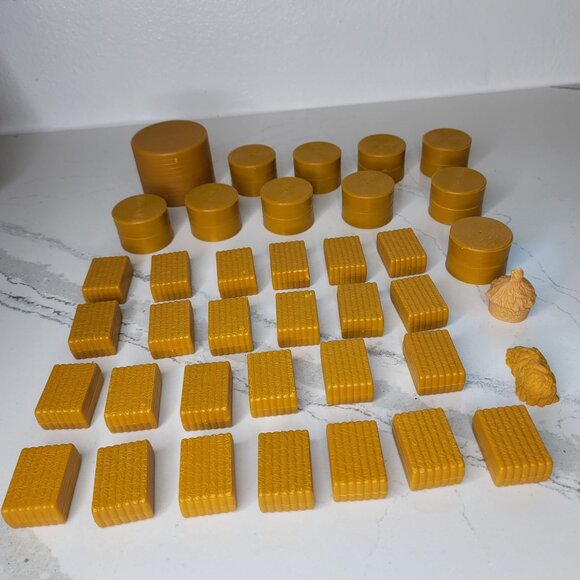 Large lot of pretend play farm playset haybails. Bundle with farm animals. - Picture 4 of 6